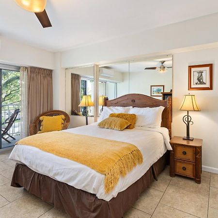 Waikiki Shore Beachfront Χονολουλού Εξωτερικό φωτογραφία