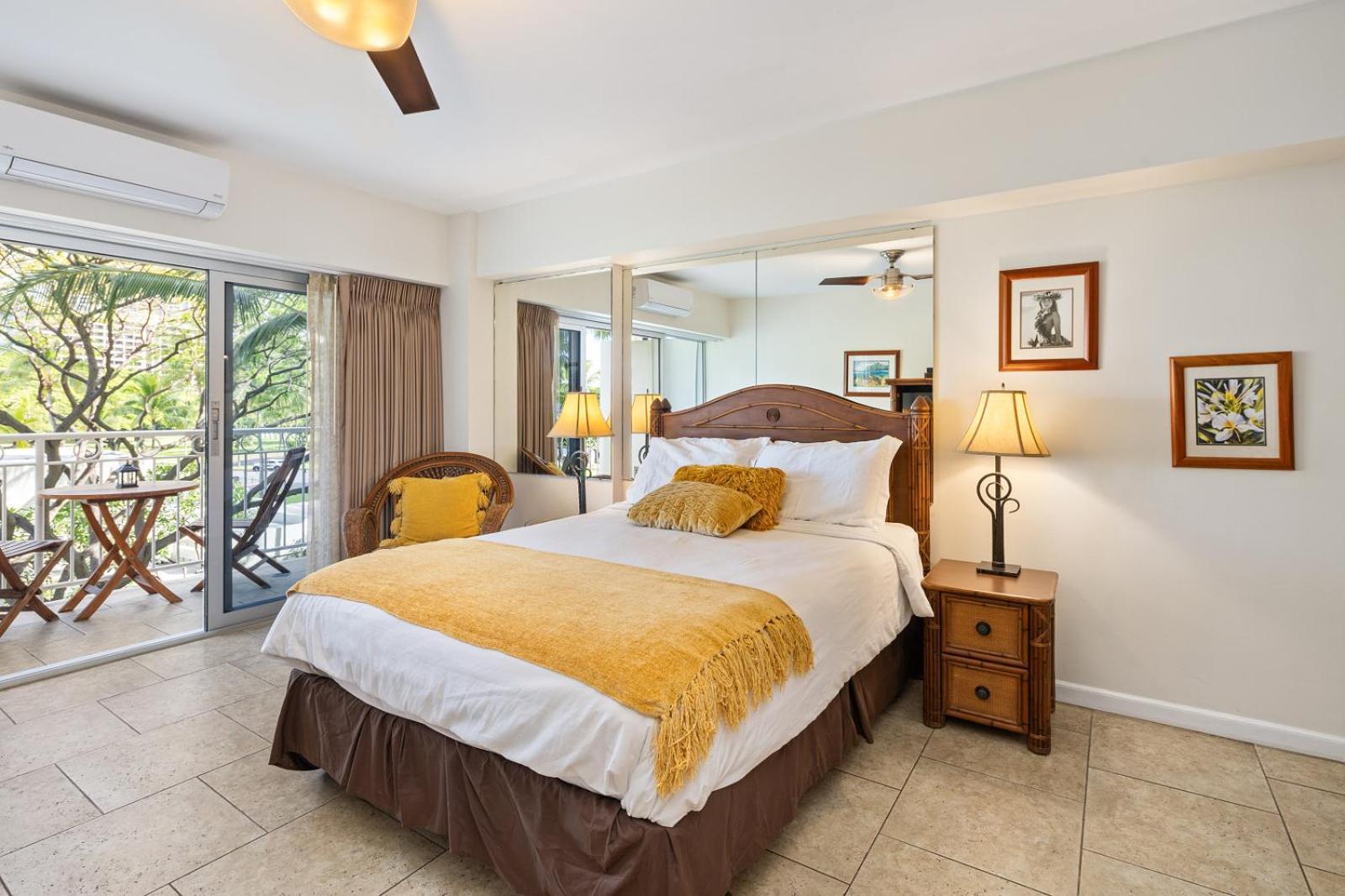 Waikiki Shore Beachfront Χονολουλού Εξωτερικό φωτογραφία
