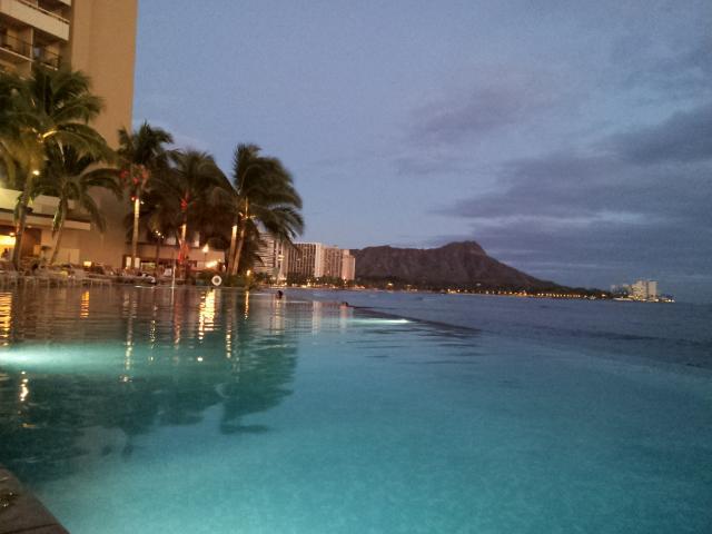 Waikiki Shore Beachfront Χονολουλού Εξωτερικό φωτογραφία
